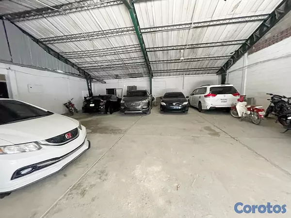 oficinas y locales comerciales - Local céntrico en Herrera  2