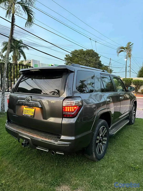 jeepetas y camionetas - Toyota 4runner limited 2022 9