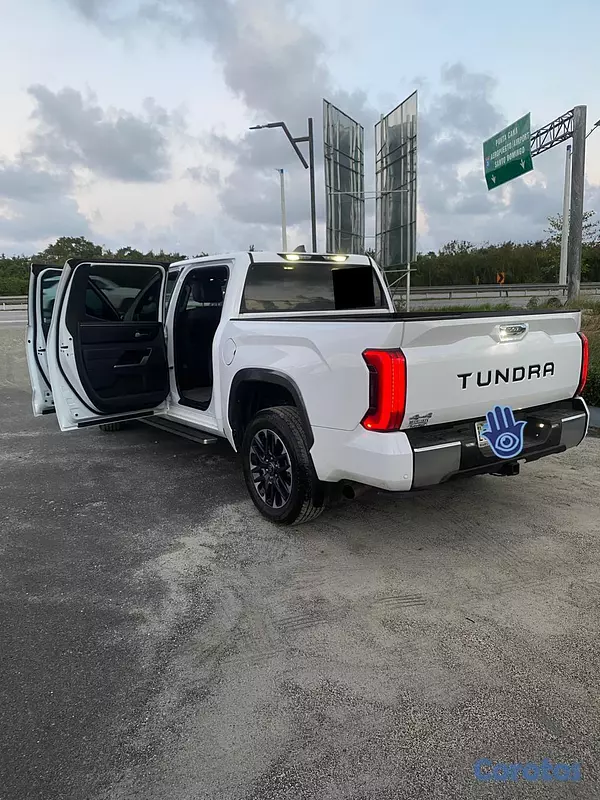 jeepetas y camionetas - TUNDRA LIMITED 2025 UNICO DUEÑO 1