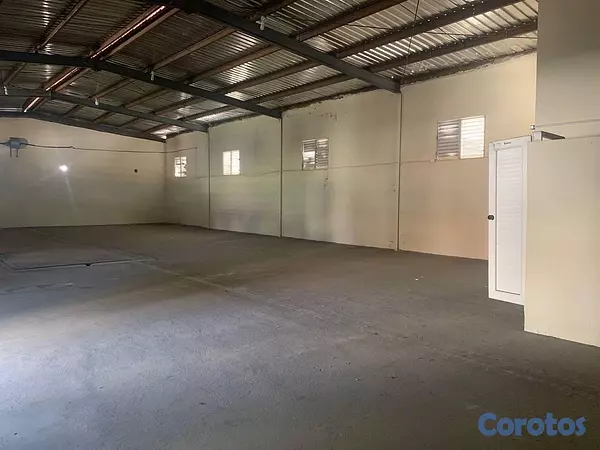 otros inmuebles - Nave en Alquiler Herrera 4