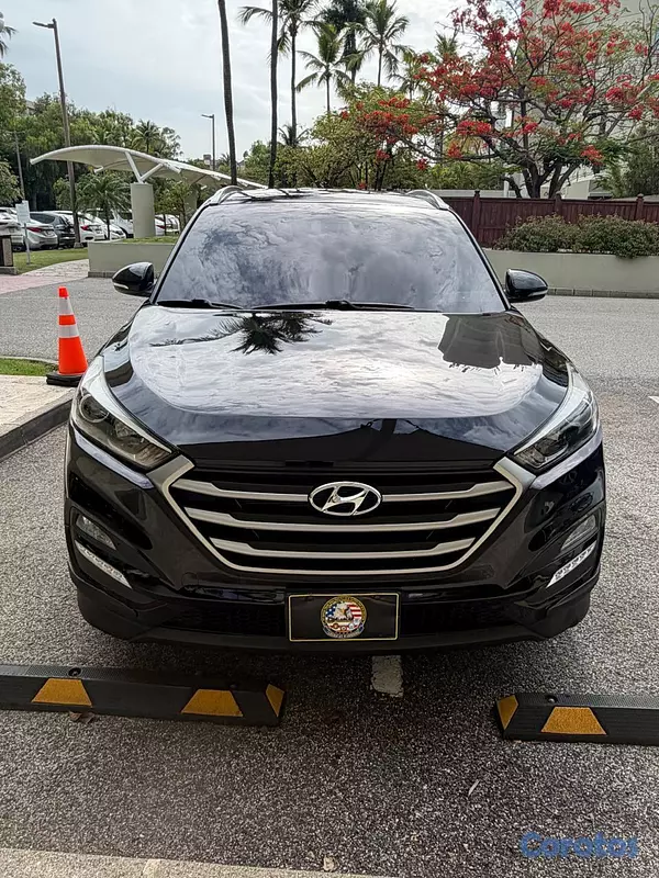 jeepetas y camionetas - Hyundai Tucso en excelentes condiciones 6