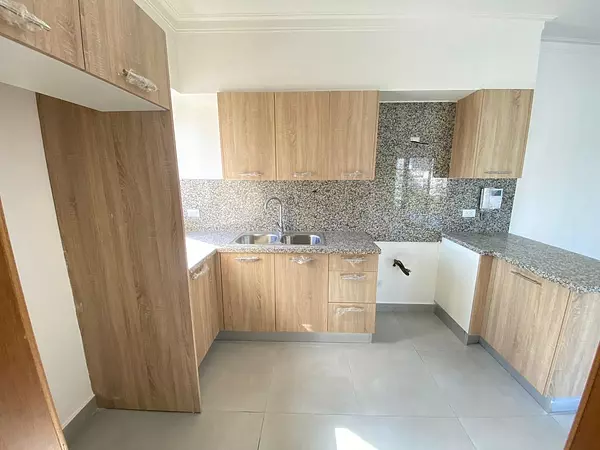apartamentos - Apartamento  en Venta y Alquiler EVARISTO MORALES 3