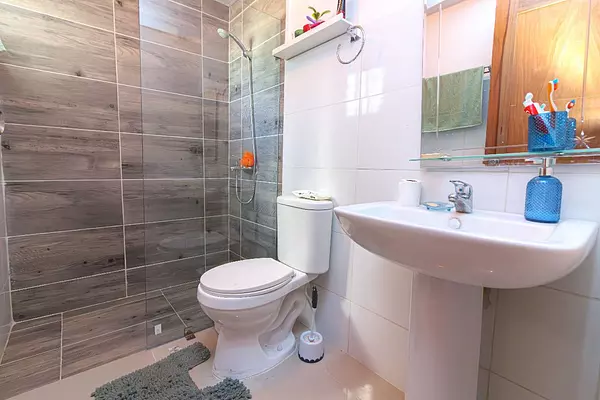 apartamentos - Alquiler de Apartamento Amueblado Altos de Alameda 7