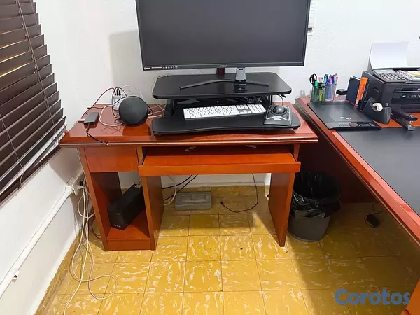 articulos de oficina - Set de Oficina Completo. Escritorio y Credenza.Comprados en Omar Muebles. 5