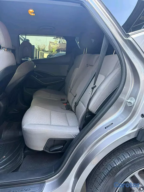 jeepetas y camionetas - Hyundai Santa Fe SE 2018 5