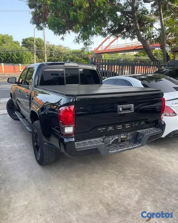 jeepetas y camionetas - TOYOTA TACOMA SR5 2019 3
