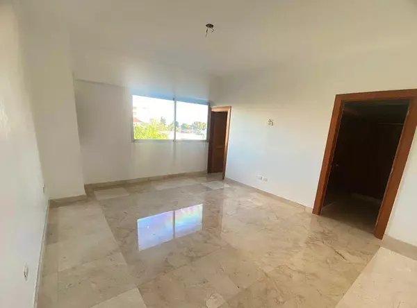 apartamentos - Bello Apartamento Disponible en La Esmeralda  5