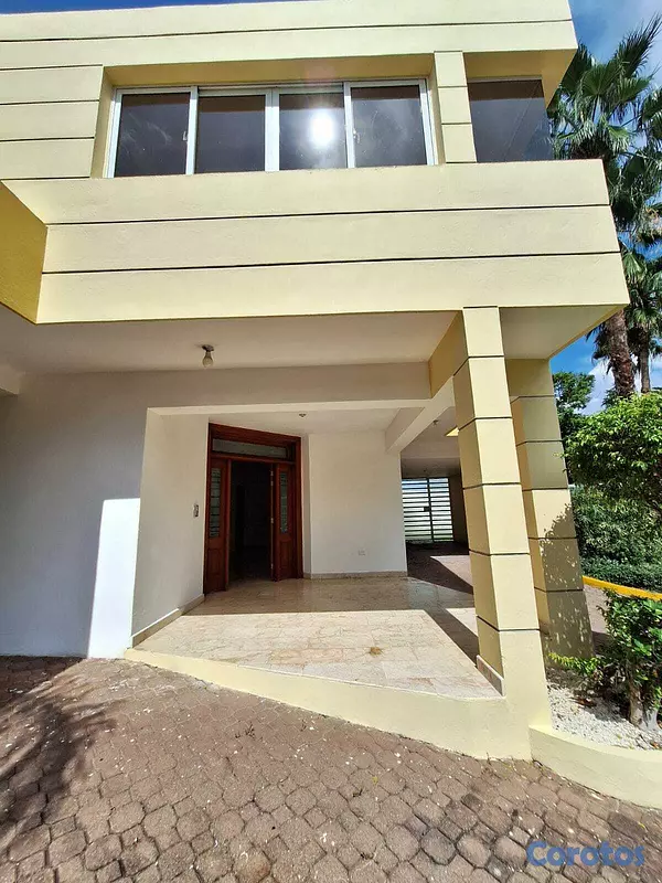 casas -  CASA MODERNA EN LAS PRADERAS – 2 NIVELES | 350 m² 1