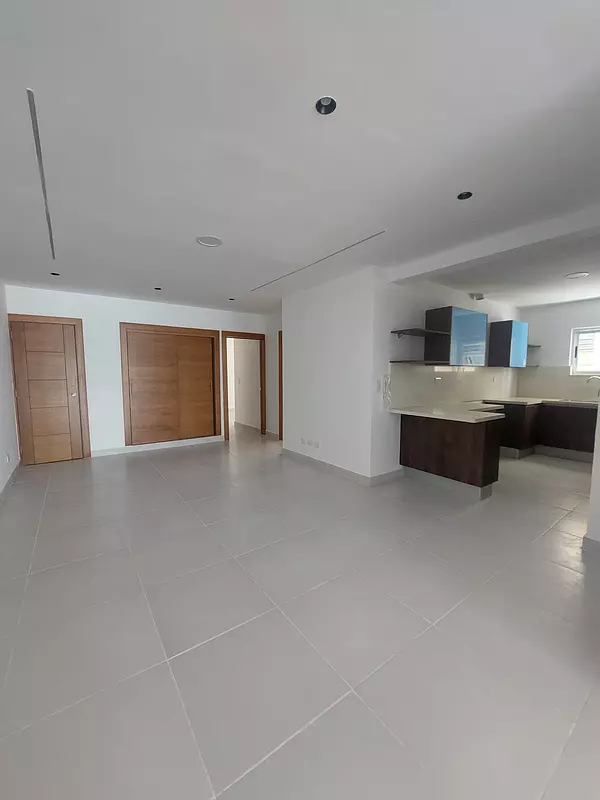 apartamentos - Última unidad de torre familiar en Evaristo Morales  2