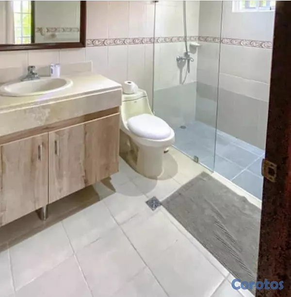 apartamentos - Casa amueblada con piscina en Cocotal, techo doble 8