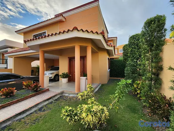 casas - Casa de Lujo en VENTA – Residencial Colinas del Oeste. 2