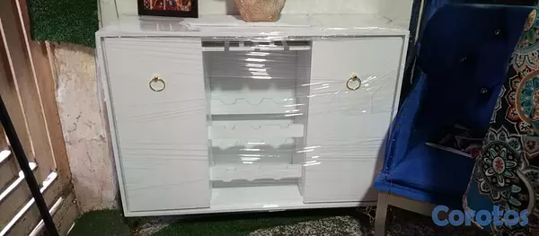 decoración y accesorios - Es una vinera está nueva  2