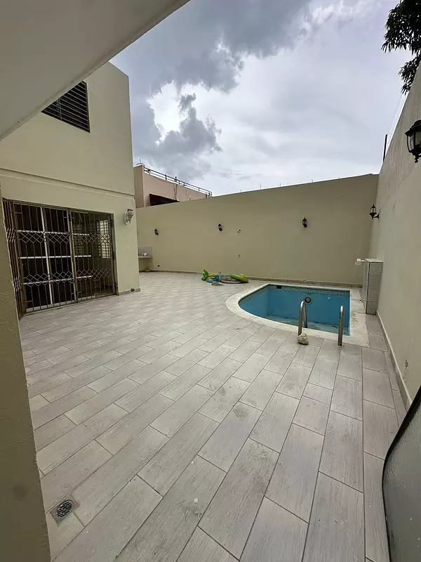 casas - Se Alquila Casa – La Castellana 2