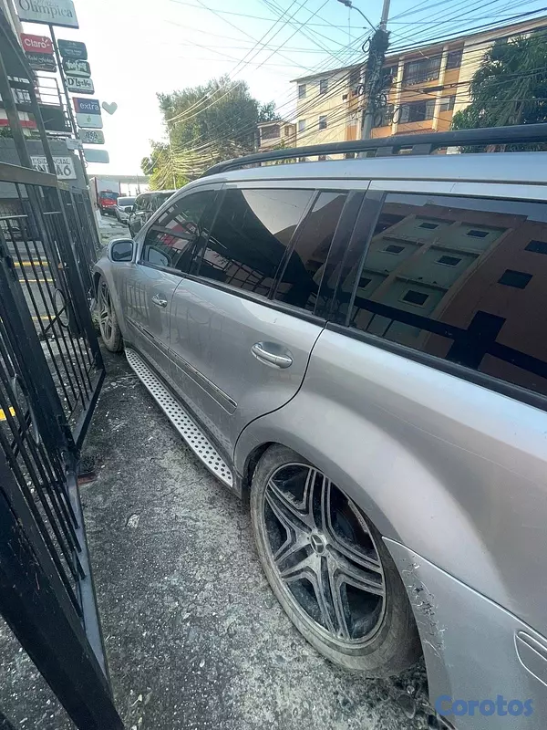 jeepetas y camionetas - Mercedes GL450 2007 para piezas o proyecto 5