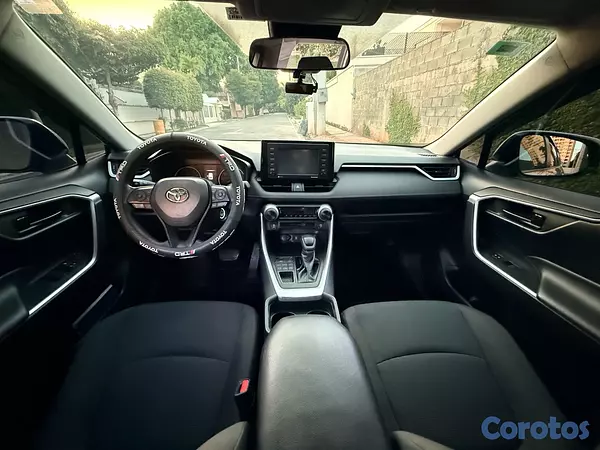 jeepetas y camionetas - Toyota RAV4 LE AWD 2020 9