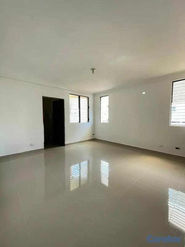 apartamentos - Vendo apartamento en Urb. Real. 5