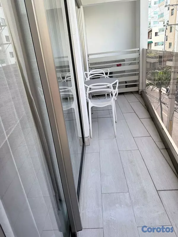 apartamentos - vendo amueblado bella vista sur una habitación 1.5 baños parqueo balcón ara soci 3