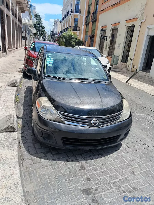 carros - VENDO NISSAN VERSA 4