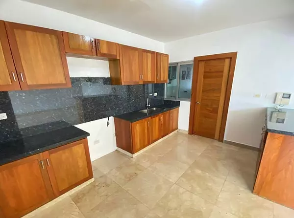 apartamentos - Bello Apartamento Disponible en La Esmeralda  6