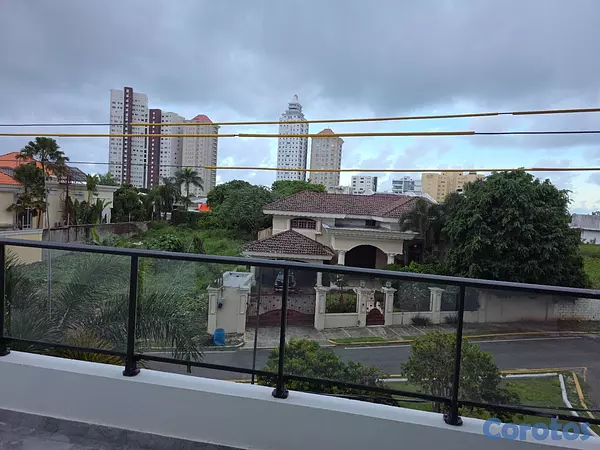 apartamentos - Cacicazgos 2da con Terraza Lujoso Apto. con Acabados de 1era excelente ubicación 3