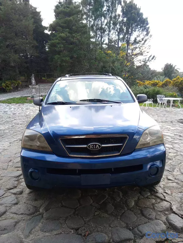 jeepetas y camionetas - VENDO KIA SORENTO 2006 DE GASOLINA Y GAS 3