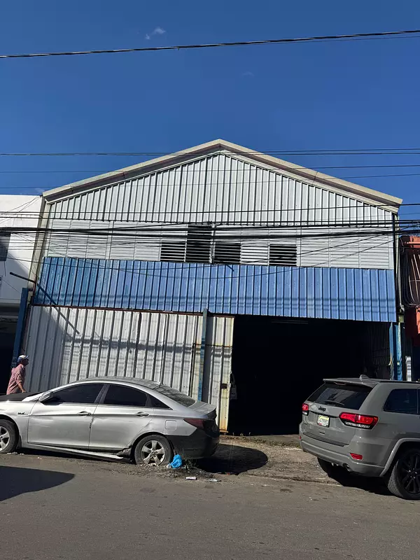 otros inmuebles - Vendo Nave Industrial en Ensanche La Fe  3