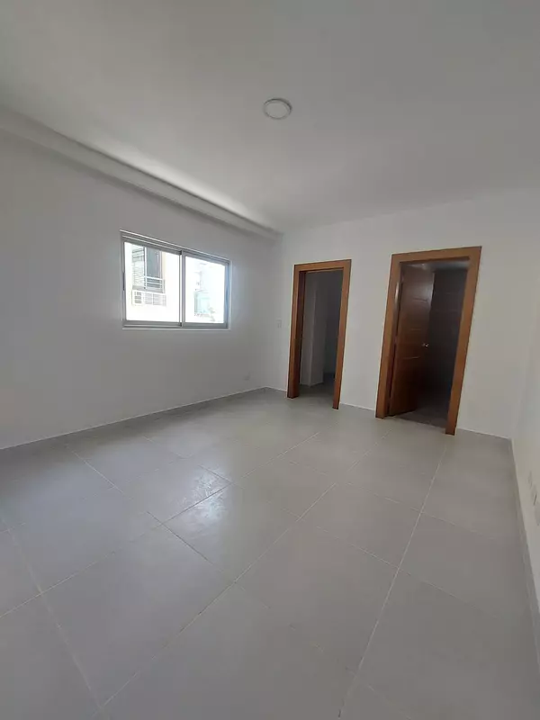apartamentos - Última unidad de torre familiar en Evaristo Morales  3