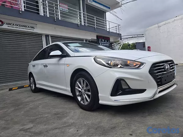 carros - HYUNDAI SONATA NEW RISE 2018 BLANCO GASOLINA 13