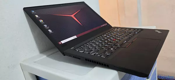 computadoras y laptops - lenovo T480 14 Pulg Core i7 8va Gen Ram 16gb ddr4 Disco 256gb solido Video 8gb  2