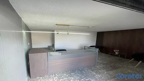 oficinas y locales comerciales - Local comercial en Alquiler en Zona Estratégica con 3 Parqueos 1