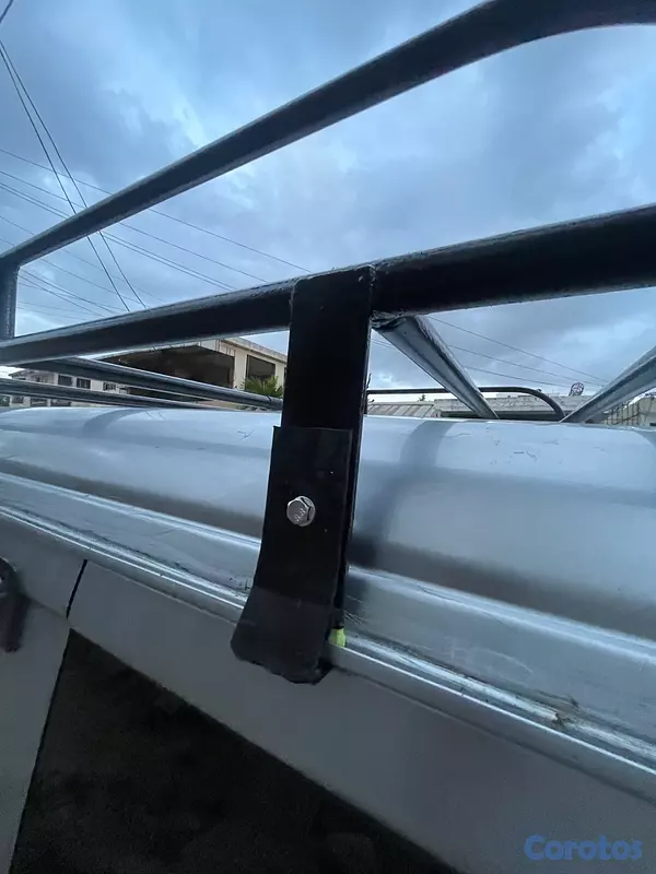 accesorios para vehiculos - Rack (Base) porta escalera para Daihatsu Hijet 4