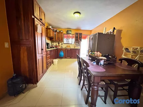 casas - Vendo casa espaciosa Prado Oriental, Sto. Dgo. Est 3