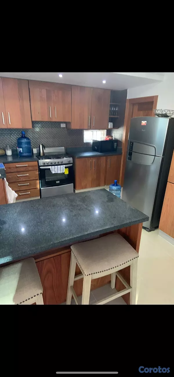 casas vacacionales y villas - Descubre esta hermosa propiedad en Doral park 10