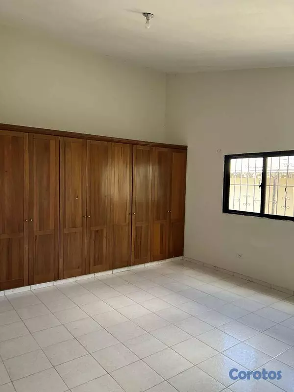 casas - Casa de dos niveles en Colinas de los Rios 9