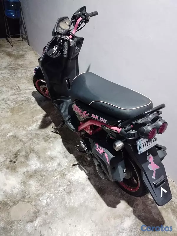 motores y pasolas - se vende en 30,000 Super negociable esta ubicada en Gurabo Santiago  3