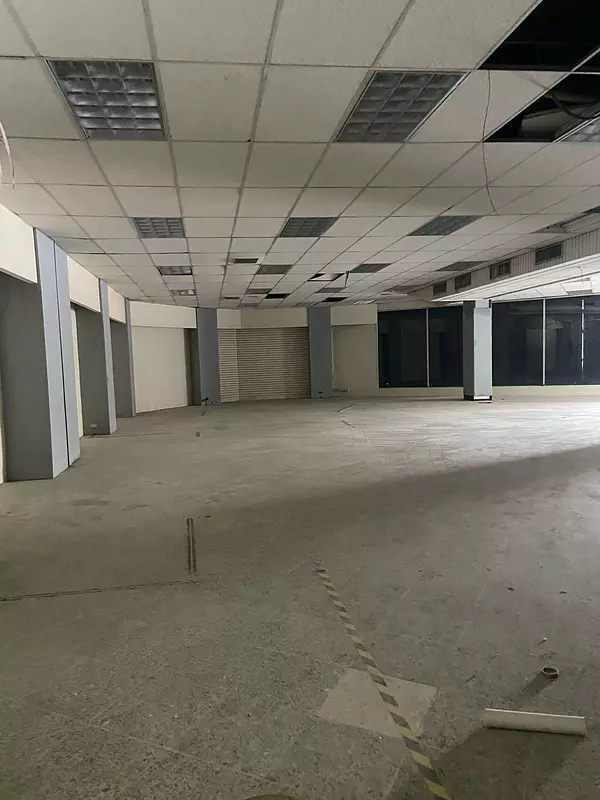 oficinas y locales comerciales - Local 386 Mts en Villa Juana   5