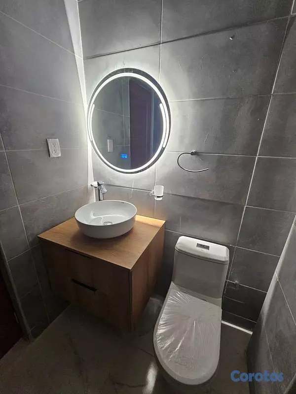 casas - Casa de 3 habitaicones 4 baños en venta en Arroyo  8