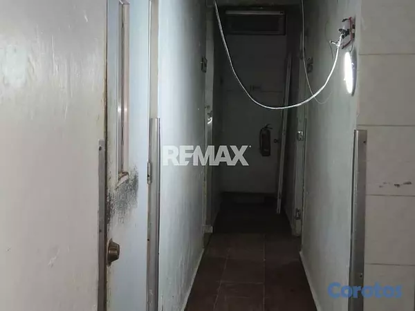 oficinas y locales comerciales - Local Comercial en ZONA COLONIAL 3