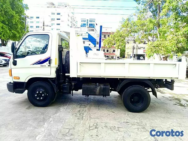 camiones y vehiculos pesados - HYUNDAI HD-65 2023 (o kms) 4