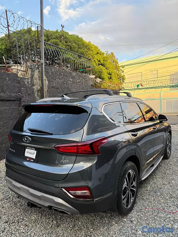 jeepetas y camionetas - HYUNDAI SANTA FE ULTIMATE 2020  5