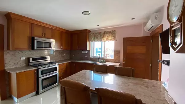apartamentos -  Vendo Apartamento en el 9no nivel en el SERRALLE  9
