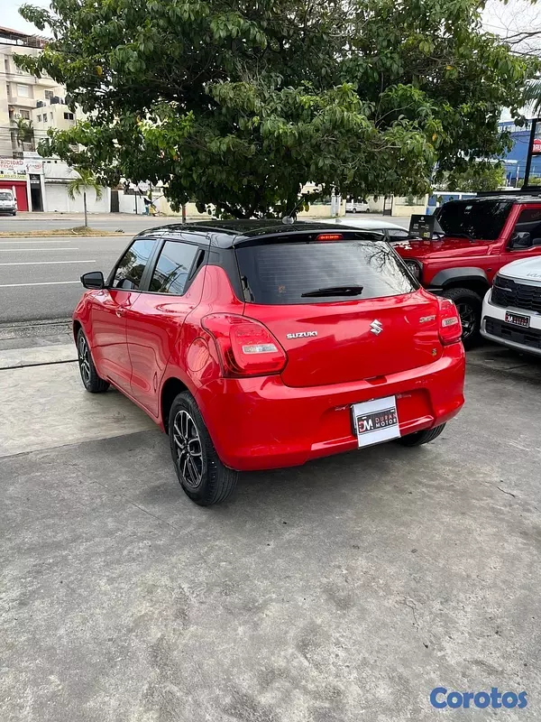 carros - Suzuki Swift GL+ 2024 8