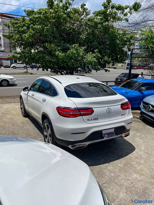 jeepetas y camionetas - Mercedes Benz GLC-300 4Matic 2017 7