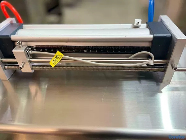 equipos profesionales - Llenadora automatica de liquidos viscosos shampoo  4