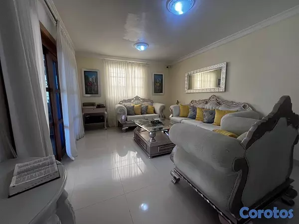 casas - venta de casa en la autopista de san Isidro brisa oriental Santo Domingo este  8