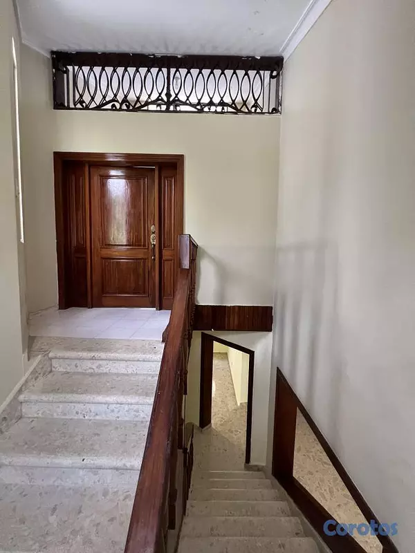 casas - Casa de dos niveles en Colinas de los Rios 6