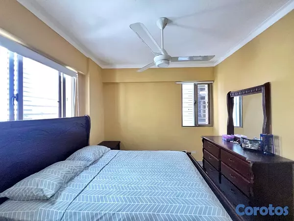 apartamentos - venta de apartamento con 2 parqueos y 113mts en la autopista de san isidro  10
