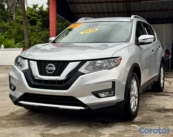 jeepetas y camionetas - Nissan Rogue 2020 SV AWD 3