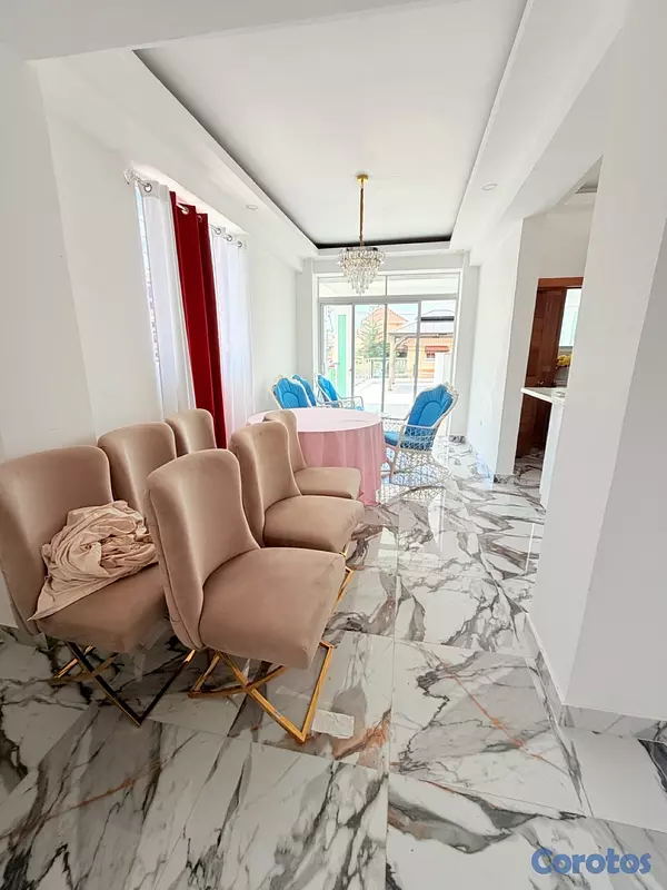apartamentos - venta de apartamento 2do piso con 260mts y piscina en autopista de san isidro  5