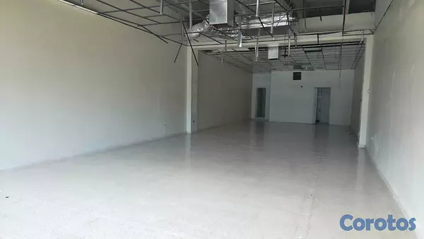 oficinas y locales comerciales - Rómulo Betancourt, Local para Tienda u Oficina – Alta visibilidad 2